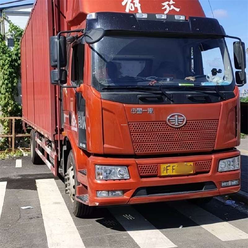 南丰镇罗平县进仓物流：专线直达的多元货运之旅